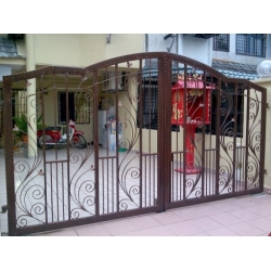 Swing Gate